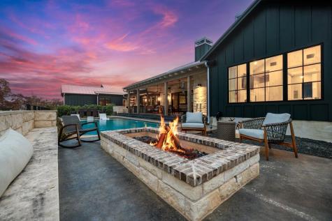 120 Fabelhaft Circle Fredericksburg TX 78624