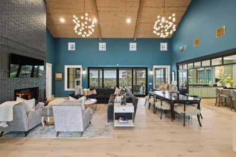 120 Fabelhaft Circle Fredericksburg TX 78624