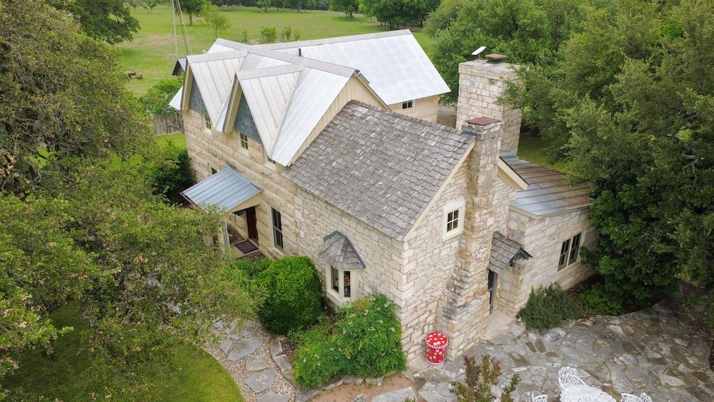 1251 Doebbler Road Fredericksburg TX 78624
