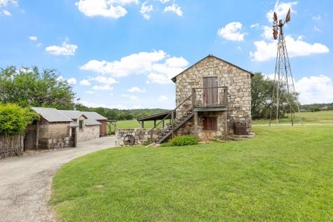 1251 Doebbler Road Fredericksburg TX 78624