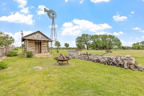 1251 Doebbler Road Fredericksburg TX 78624