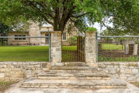 1251 Doebbler Road Fredericksburg TX 78624