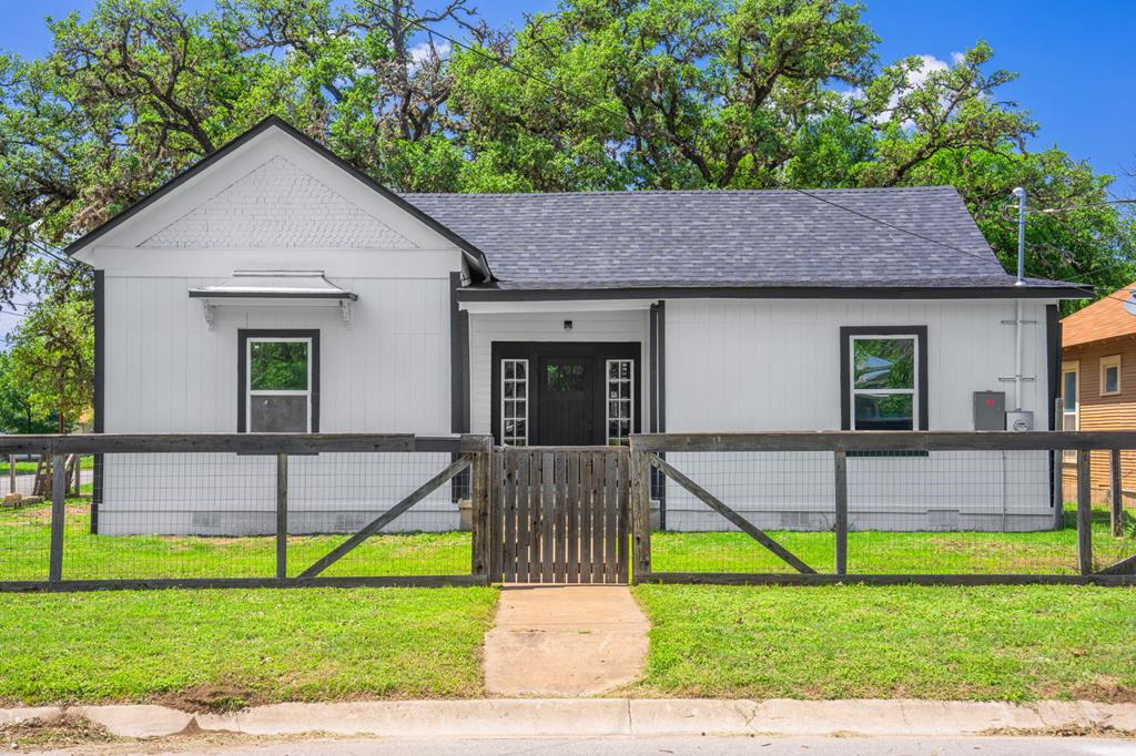 502 Ross Street Kerrville TX 78028