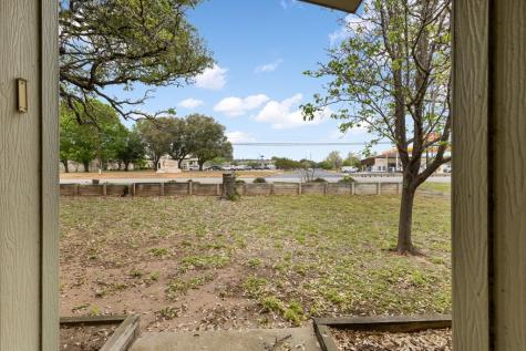 1801 N Llano Street Fredericksburg TX 78624