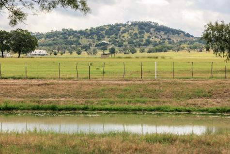 5686 Ranch Road 1631 Fredericksburg TX 78624