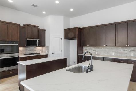 117 Stoneledge Fredericksburg TX 78624