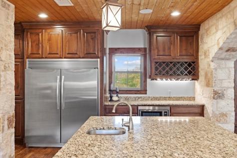 382 Breezy Hills Drive Fredericksburg TX 78624