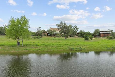 382 Breezy Hills Drive Fredericksburg TX 78624