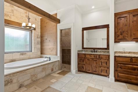 382 Breezy Hills Drive Fredericksburg TX 78624