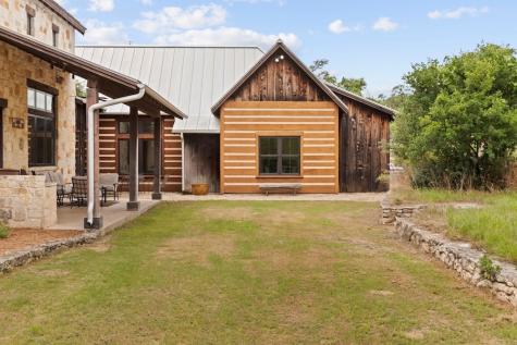 382 Breezy Hills Drive Fredericksburg TX 78624