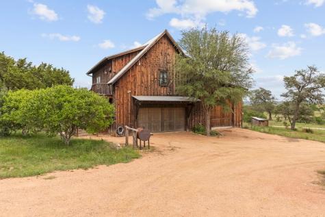 382 Breezy Hills Drive Fredericksburg TX 78624