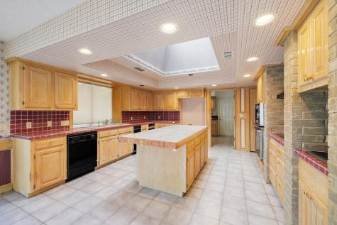1322 N Hi Circle Horseshoe Bay TX 78657