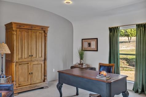 130 S Overlook Drive Fredericksburg TX 78624