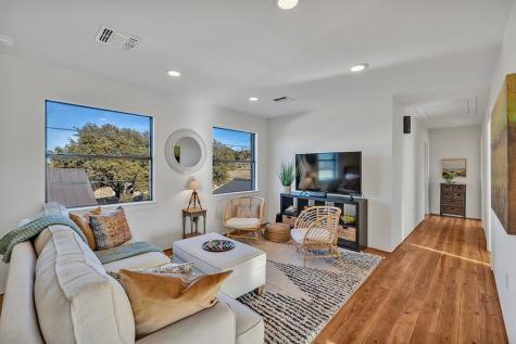 130 S Overlook Drive Fredericksburg TX 78624