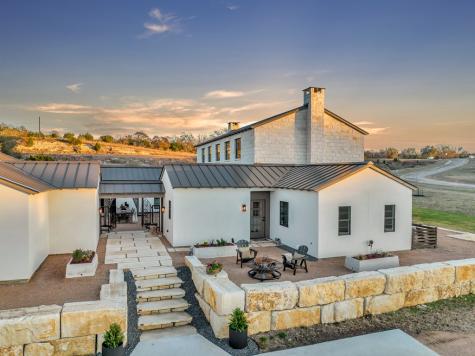 130 S Overlook Drive Fredericksburg TX 78624