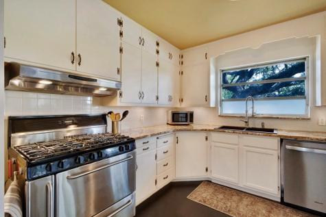 207 Walnut Street Fredericksburg TX 78624