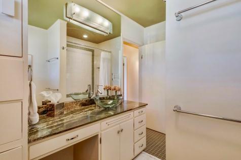 207 Walnut Street Fredericksburg TX 78624