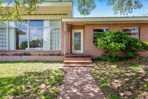 207 Walnut Street Fredericksburg TX 78624