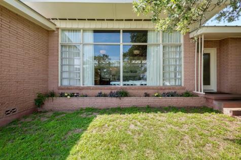 207 Walnut Street Fredericksburg TX 78624