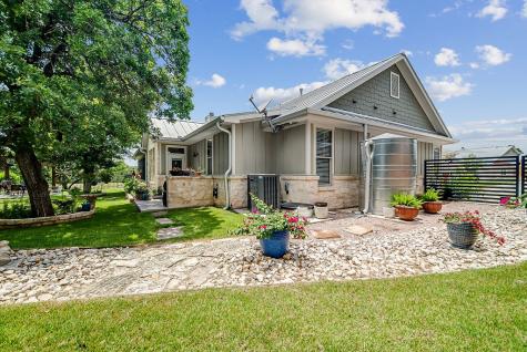 2219 Stone Meadow Fredericksburg TX 78624