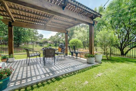 2219 Stone Meadow Fredericksburg TX 78624