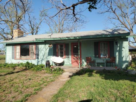 525 Ranck Avenue Mason TX 76856