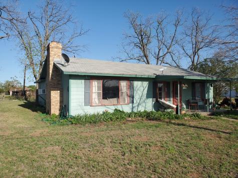 525 Ranck Avenue Mason TX 76856