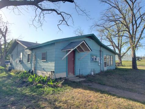 525 Ranck Avenue Mason TX 76856