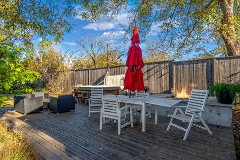 206 W Burbank Street Fredericksburg TX 78624