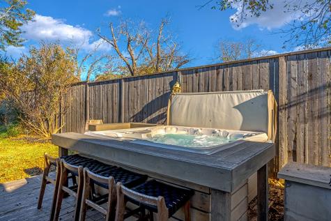 206 W Burbank Street Fredericksburg TX 78624