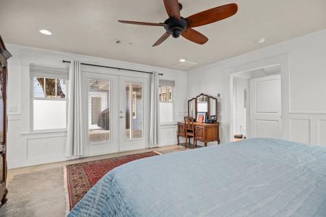 206 W Burbank Street Fredericksburg TX 78624