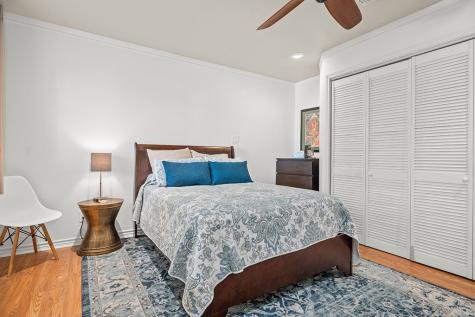 206 W Burbank Street Fredericksburg TX 78624