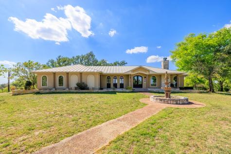 7158 S Highway 87 Fredericksburg TX 78624