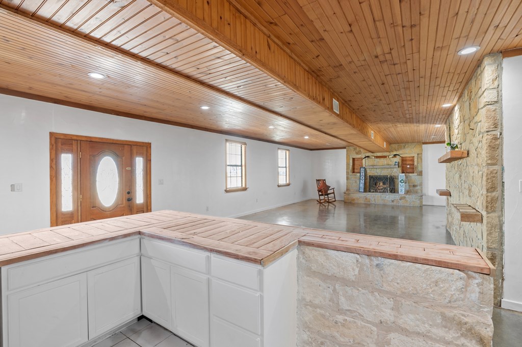 288 E Kroll Road Harper TX 78631