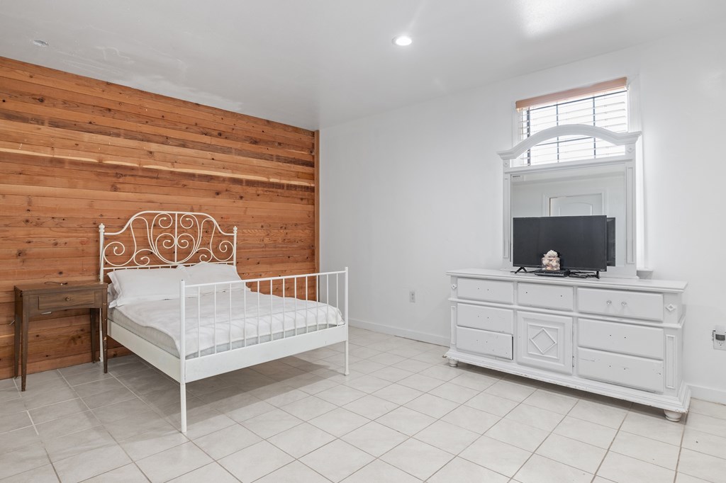 288 E Kroll Road Harper TX 78631