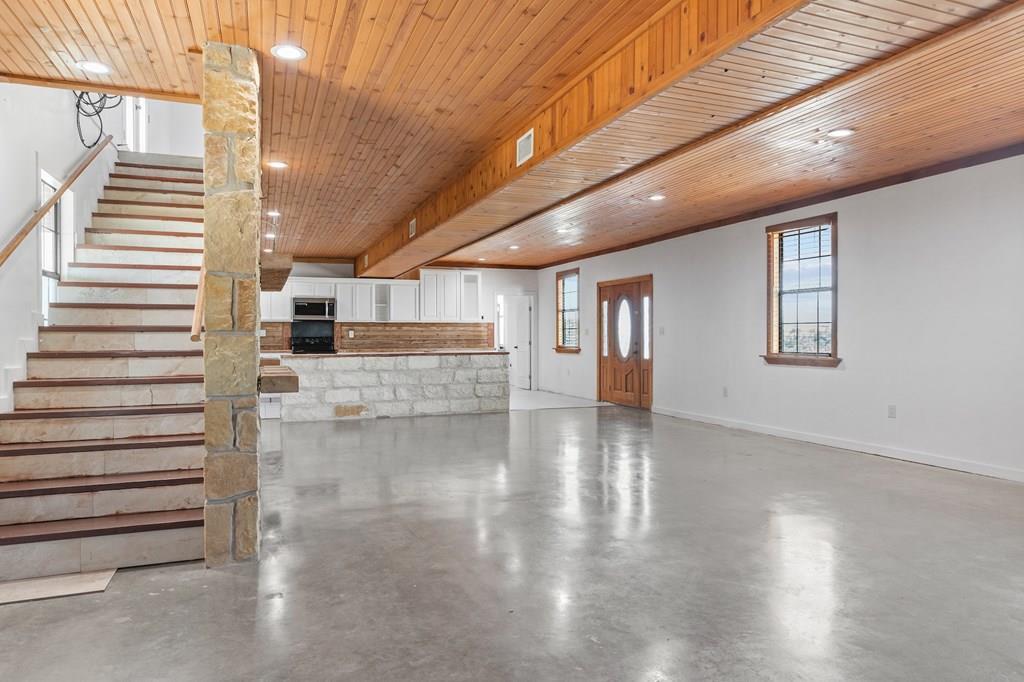 288 E Kroll Road Harper TX 78631