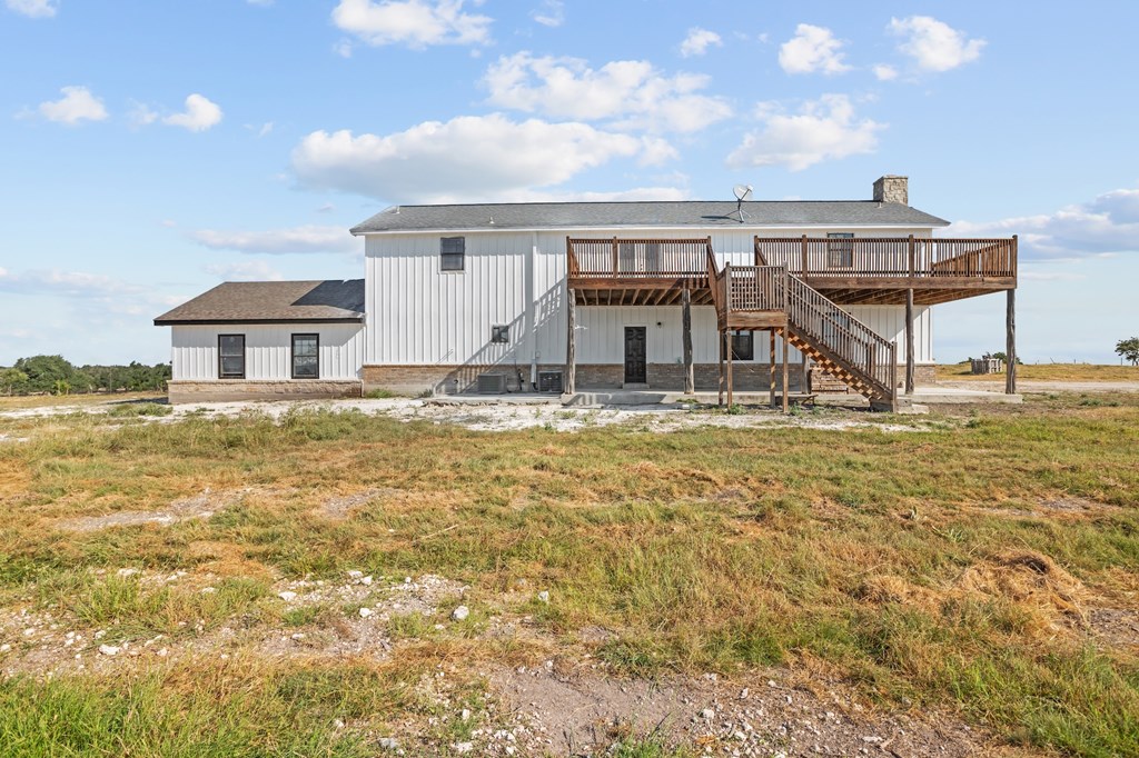 288 E Kroll Road Harper TX 78631