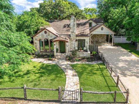 129 E Evergreen Boerne TX 78006