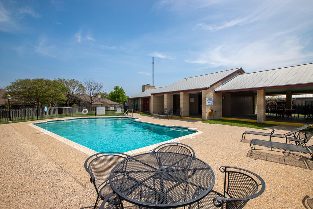 444 Summit Circle Fredericksburg TX 78624