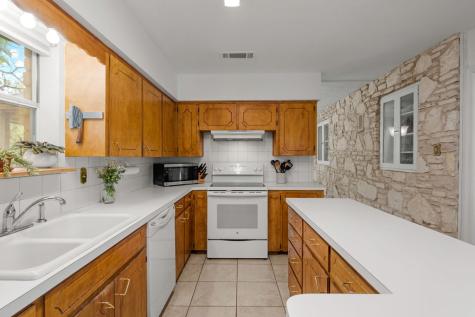 240 Aqua Vista Drive Kerrville TX 78028