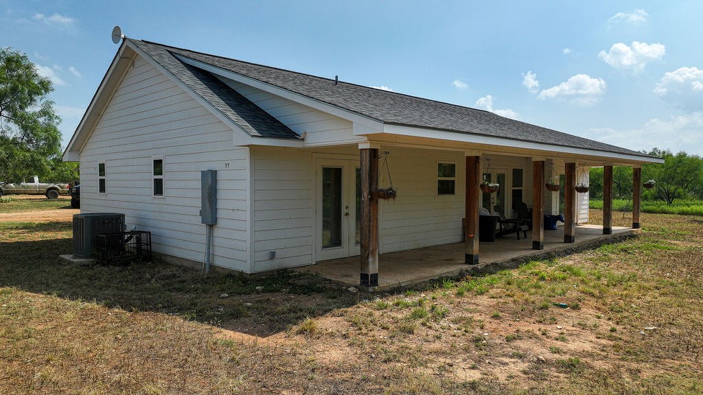 507 Buckhorn Drive London TX 76854