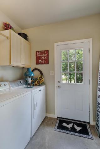 305 S Bowie Fredericksburg TX 78624