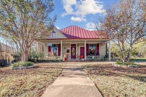 303 W Austin Street Fredericksburg TX 78624