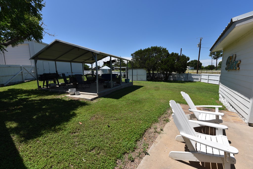 847 Ridgeway Tow TX 78672