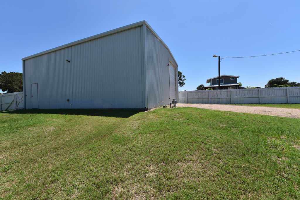 847 Ridgeway Tow TX 78672
