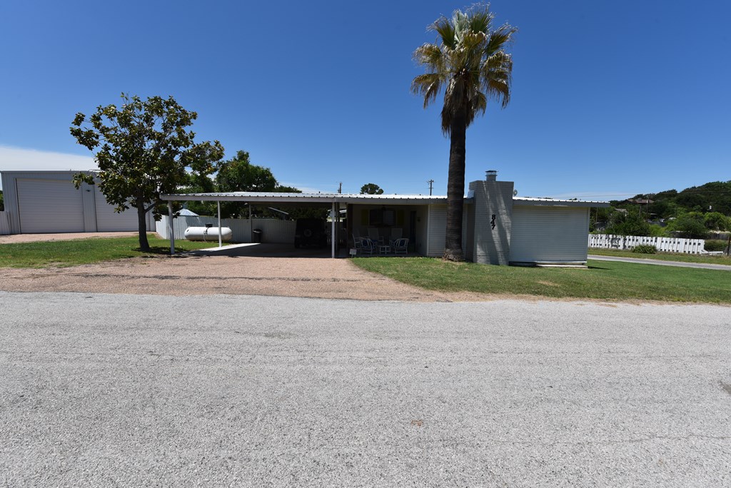 847 Ridgeway Tow TX 78672