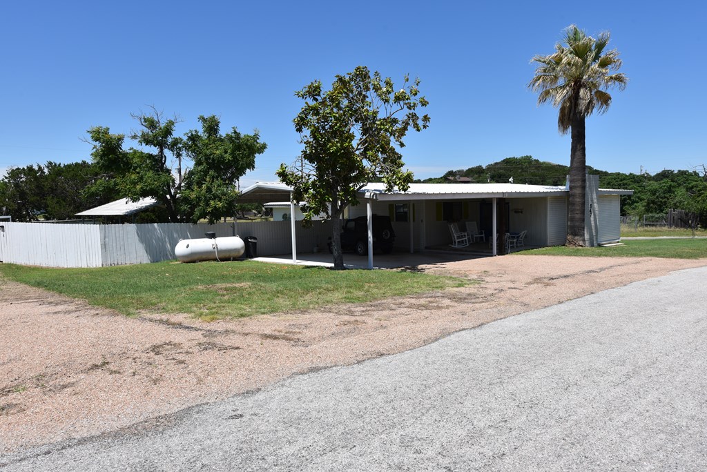 847 Ridgeway Tow TX 78672