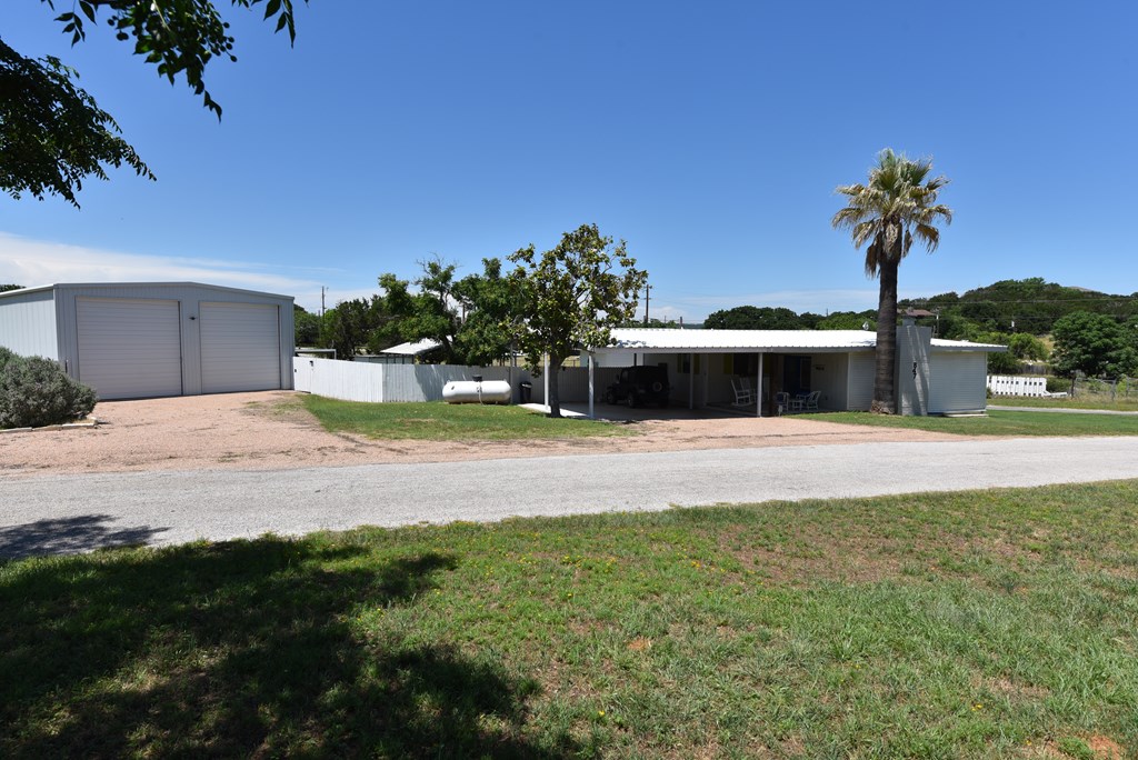 847 Ridgeway Tow TX 78672