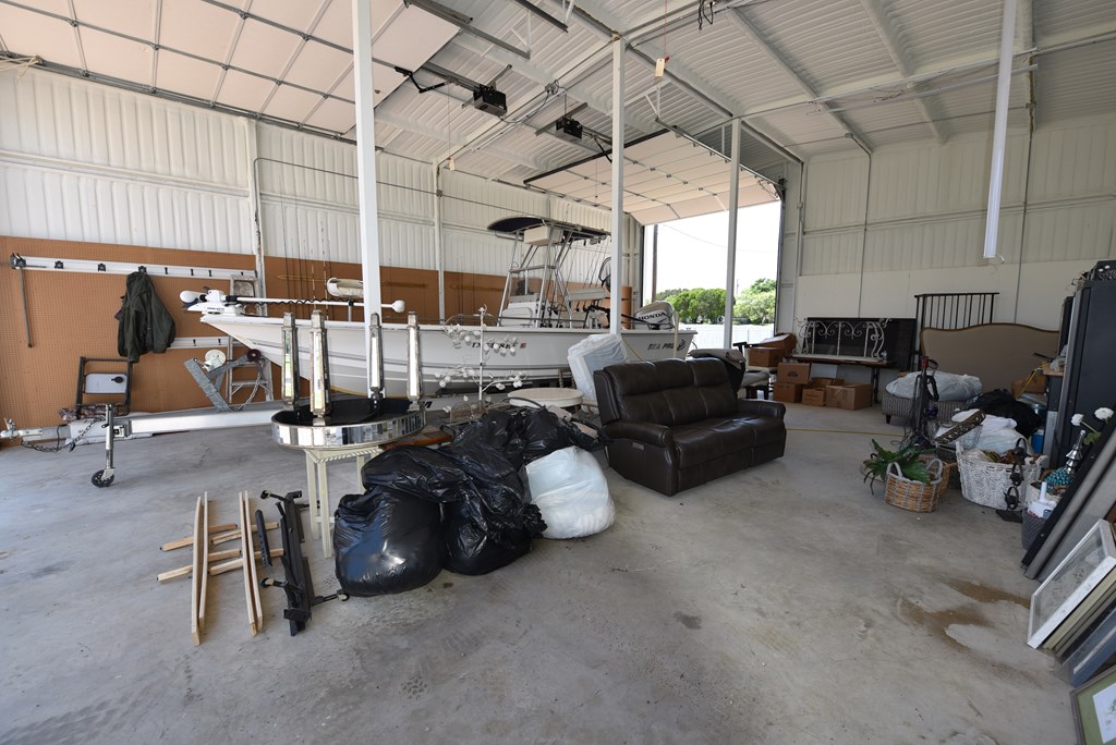 847 Ridgeway Tow TX 78672