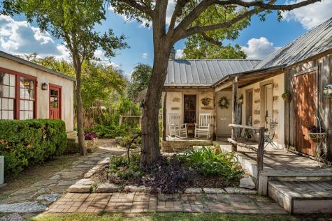 104 E Austin Street Fredericksburg TX 78624